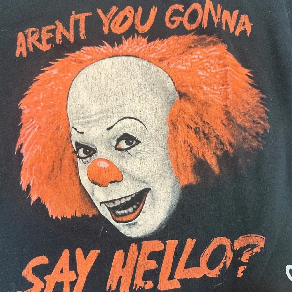 IT Movie Pennywise Youth Graphic Tee Shirt & Plush 8-inches Kidrobot Sz‎ S